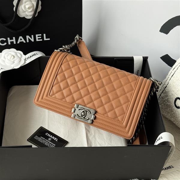 2026127214239413 700